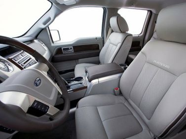 Ford F-150 الثاني عشر، بيك أب بكابينة مزدوجة CrewCab — منطقة السائق