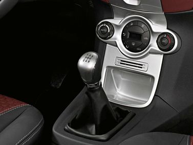 Ford Fiesta Mk6، هاتشباك 5 أبواب — محدد ناقل الحركة