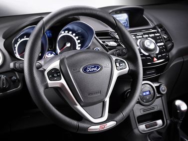 Ford Fiesta ST سادساً، هاتشباك 5 أبواب — عجلة القيادة