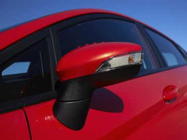 Ford Fiesta ST سادساً، هاتشباك 3 أبواب — مرآة جانبية