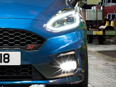 Ford Fiesta ST سابعاً، هاتشباك 3 أبواب — الجزء الأمامي من السيارة عن قرب