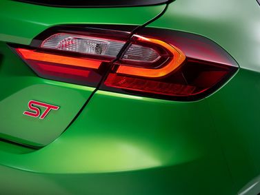 Ford Fiesta ST فيس ليفت السابع، هاتشباك 3 أبواب — المصباح الخلفي