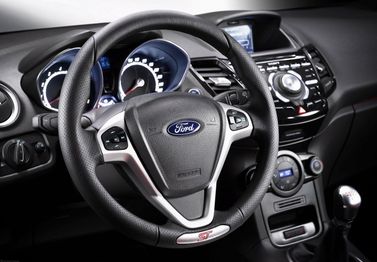 Ford Fiesta ST سادساً، هاتشباك 3 أبواب — منطقة السائق