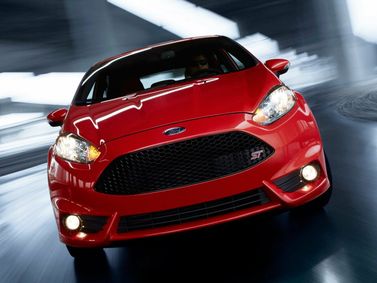 Ford Fiesta ST سادساً، هاتشباك 5 أبواب — منظر أمامي