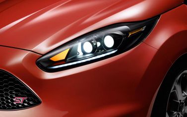 Ford Fiesta ST سادساً، هاتشباك 5 أبواب — المصباح الأمامي