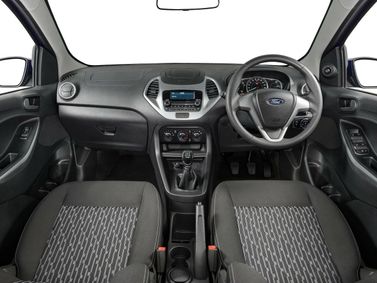 Ford Figo فيس ليفت الثاني، سيدان — منطقة السائق