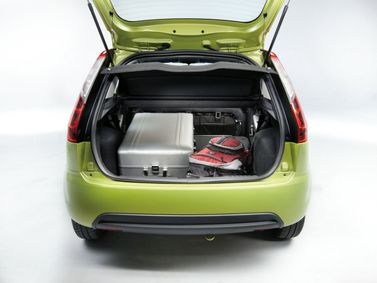 Ford Figo I، هاتشباك 5 أبواب — حجرة الأمتعة