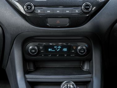 Ford Figo II Рестайлинг, Хэтчбек 5 дв. Freestyle — экран мультимедийной системы