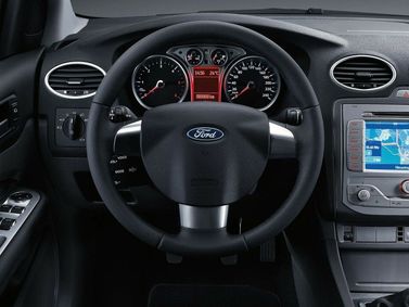 Ford Focus فيس ليفت الثاني، هاتشباك 3 أبواب — عجلة القيادة