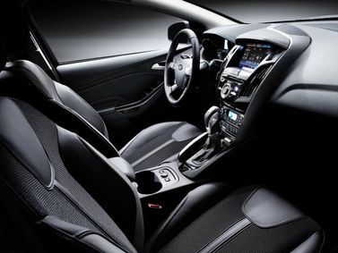 Ford Focus ثالثاً، هاتشباك 5 أبواب — منطقة السائق