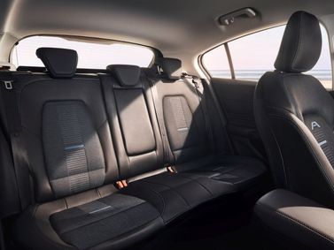 Ford Focus رابعاً، هاتشباك 5 أبواب Active — المقاعد الخلفية