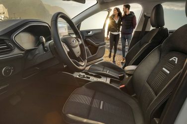 Ford Focus رابعاً، هاتشباك 5 أبواب Active — منطقة السائق