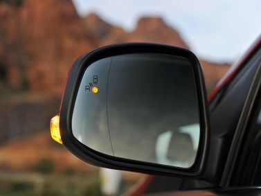 Ford Focus ثالثاً، هاتشباك 5 أبواب — مرآة جانبية