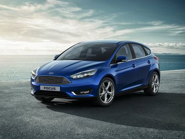 Ford Focus ثالثاً فيس ليفت، هاتشباك 5 أبواب — منظر أمامي أيمن