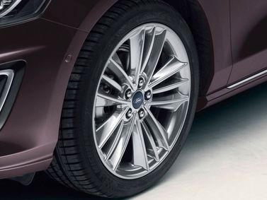 Ford Focus رابعاً، هاتشباك 5 أبواب — جنط العجلة