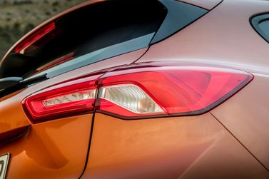 Ford Focus رابعاً، هاتشباك 5 أبواب Active — المصباح الخلفي