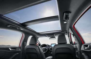 Ford Focus رابعاً، سيدان — منظر عام للمقصورة