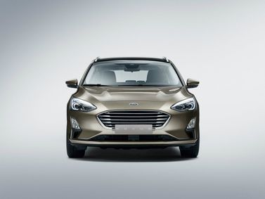 Ford Focus رابعاً، واجون 5 أبواب — منظر أمامي