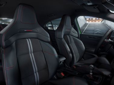 Ford Focus ST فيس ليفت IV، هاتشباك 5 أبواب — المقاعد الأمامية