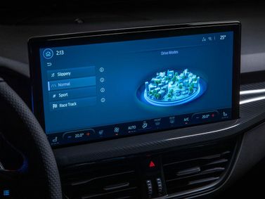 Ford Focus ST فيس ليفت IV، هاتشباك 5 أبواب — شاشة نظام المعلومات والترفيه