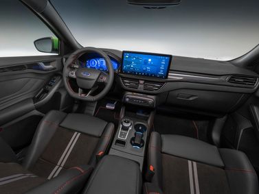 Ford Focus ST فيس ليفت IV، هاتشباك 5 أبواب — منطقة السائق