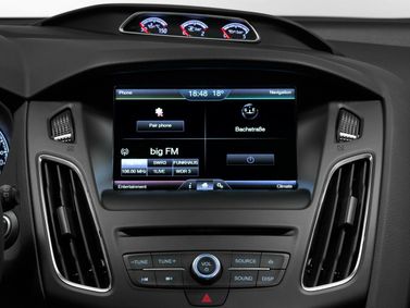 Ford Focus ST ثالثاً فيس ليفت، هاتشباك 5 أبواب — شاشة نظام المعلومات والترفيه