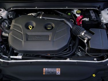 Ford Fusion (North America) II, Седан — моторный отсек