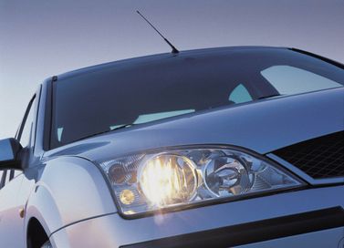 Ford Mondeo III, Лифтбэк — передняя фара