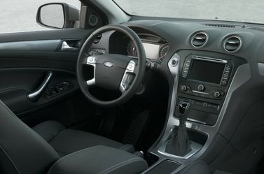 Ford Mondeo IV Рестайлинг, Седан — место водителя