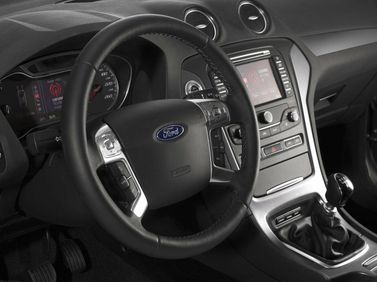 Ford Mondeo IV Рестайлинг, Седан — место водителя