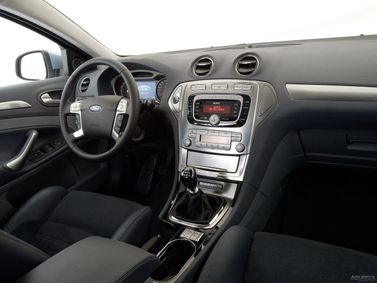 Ford Mondeo IV, Седан — передняя панель