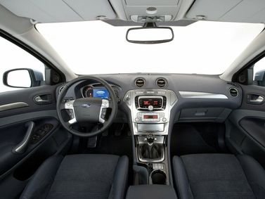 Ford Mondeo IV Рестайлинг, Седан — передняя панель
