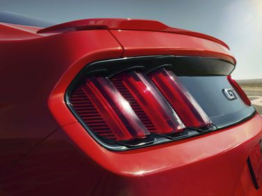 Ford Mustang سادساً، كوبيه — المصباح الخلفي