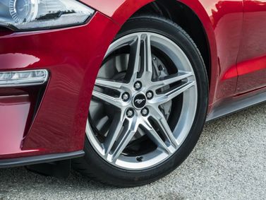 Ford Mustang فيس ليفت السادس، قابلة للتحويل — جنط العجلة
