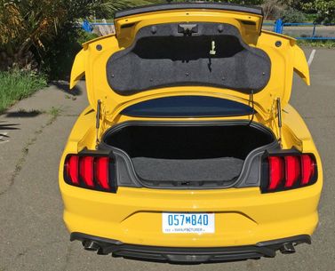 Ford Mustang VI Рестайлинг, Купе — багажное отделение