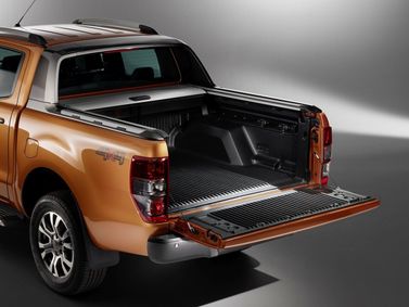 Ford Ranger عملية فيس ليفت T6، بيك أب بكابينة مزدوجة — حجرة الأمتعة