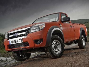 Ford Ranger فيس ليفت الثاني، بيك أب بكابينة مفردة Single Cab — منظر أمامي أيمن