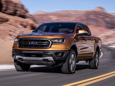 Ford Ranger T6 Рестайлинг 2, Пикап двойная кабина — вид спереди в три четверти