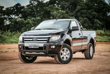 Ford Ranger T6، بيك أب بكابينة مفردة — منظر أمامي أيمن
