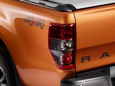 Ford Ranger عملية فيس ليفت T6، بيك أب بكابينة مزدوجة — المصباح الخلفي