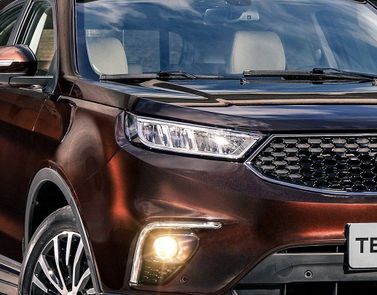 Ford Territory CX743, Внедорожник 5 дв. — вид спереди слева