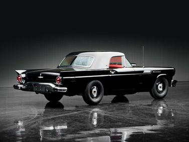 Ford Thunderbird I, Купе — вид сзади справа