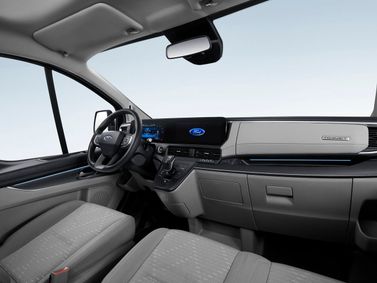 Ford Transit Custom I (السوق الصينية)، ميني فان LWB — لوحة القيادة