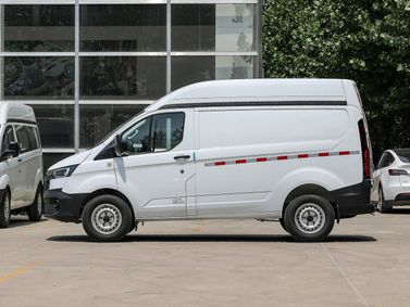 Ford Transit Custom I (السوق الصينية)، فان SWB — منظر من الجانب الأيسر