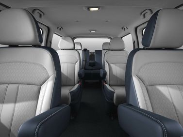 DongFeng Forthing Lingzhi Plus، ميني فان — المقاعد الخلفية
