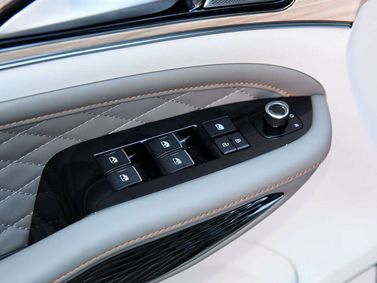 DongFeng Forthing U-Tour M4، ميني فان — تفصيل داخلي