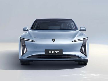 DongFeng Forthing Xinghai S7، سيدان — منظر أمامي