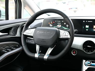 DongFeng Forthing Yacht، ميني فان — عجلة القيادة