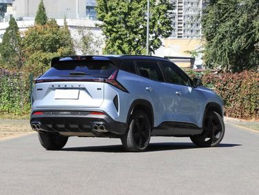 Geely Boyue II، دفع رباعي 5 أبواب — منظر خلفي بزاوية ثلاثة أرباع