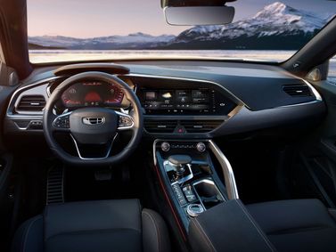 Geely Xingyue I، دفع رباعي 5 أبواب — منطقة السائق